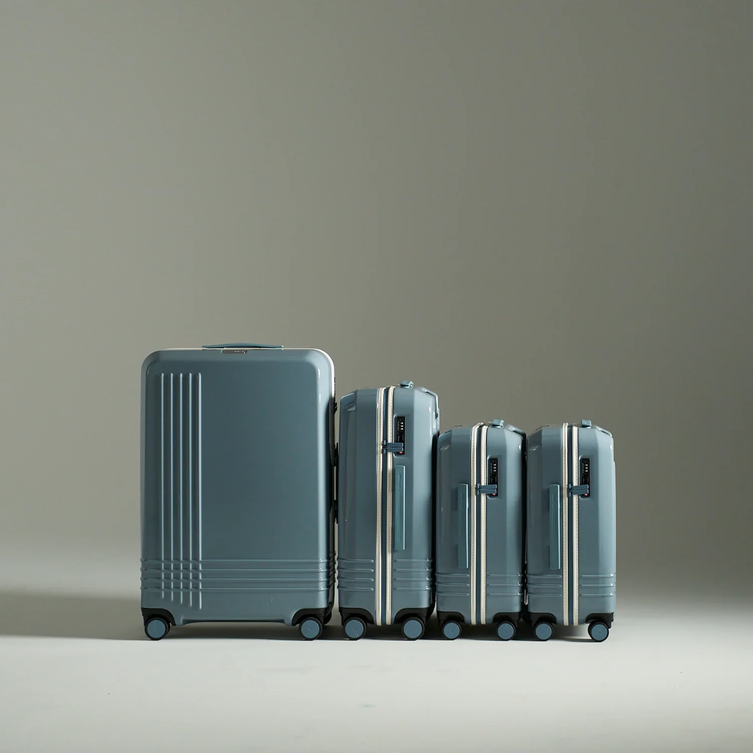 Large Check-In Expandable - Image 3